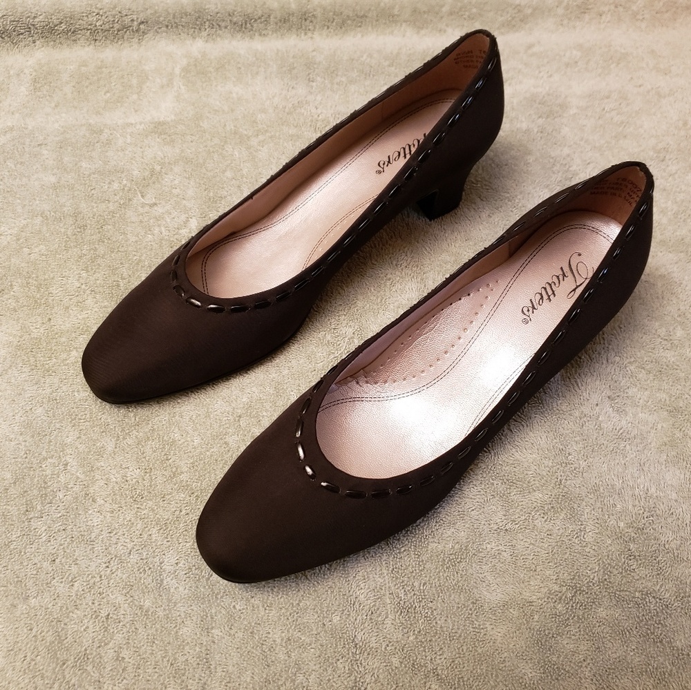 Trotter shoes